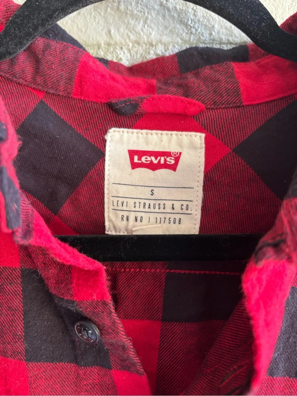 Levi's Red and Black Buffalo Plaid  Shirt Sz S front pockets preloved Cotton